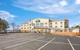 Days Inn & Suites By Wyndham Union City